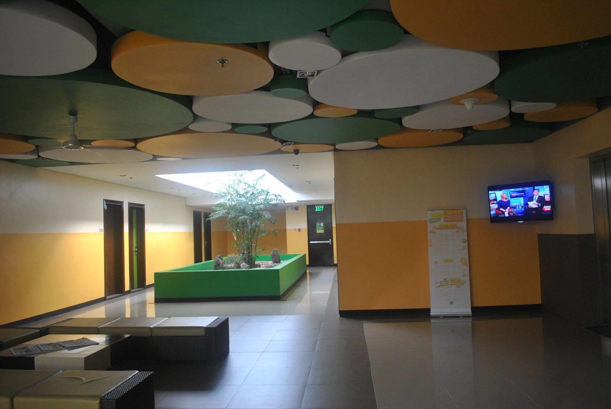 Go Hotels Tacloban Exterior foto
